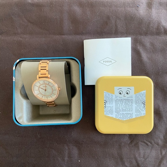 Fossil Women's Rose Gold Jocelyn Watch - Picture 3 of 8